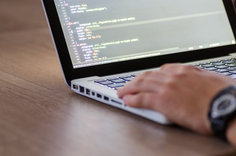 Unlocking Efficiency: The Essential Role of Desktop Support in Modern Businesses