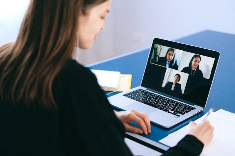Helpdesk Support Services: Your First Line of Defense Against Technical Issues